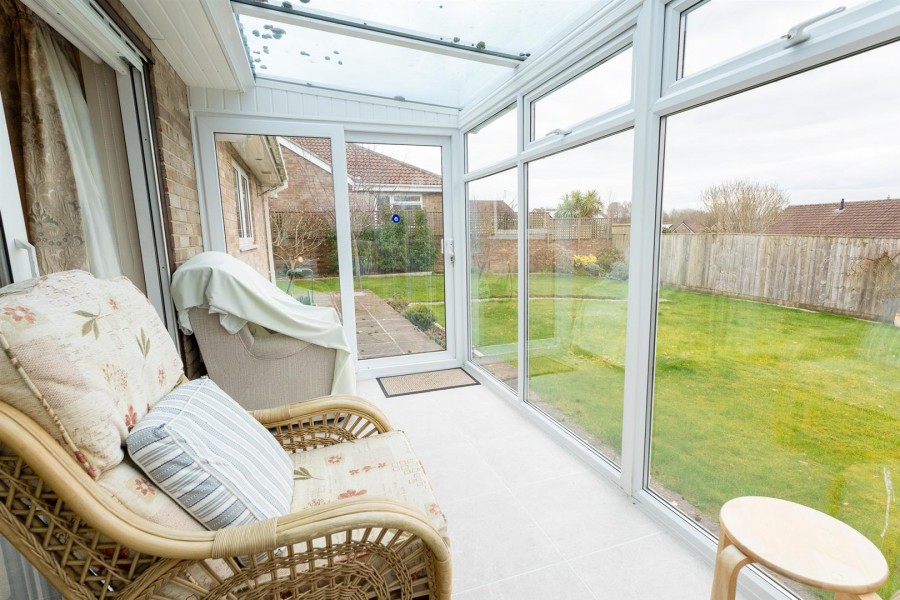 Images for Cedar Close, Chard