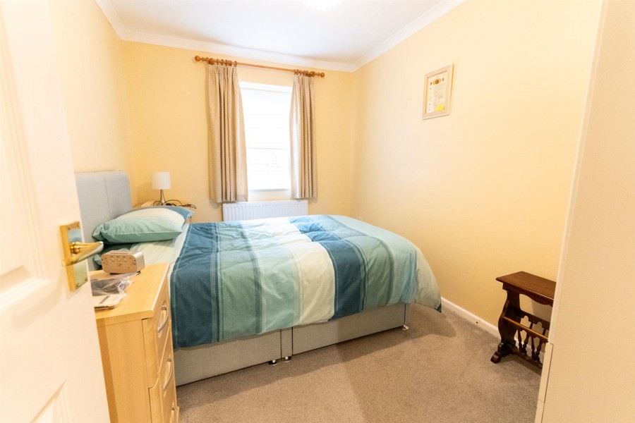 Images for Cedar Close, Chard