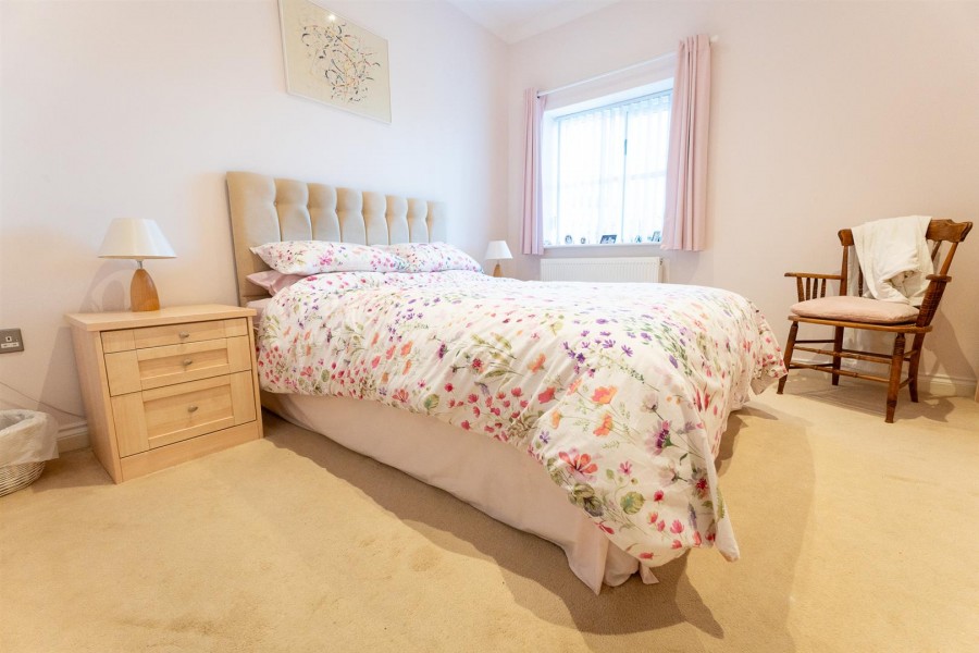 Images for Shepherds Lane, Chard