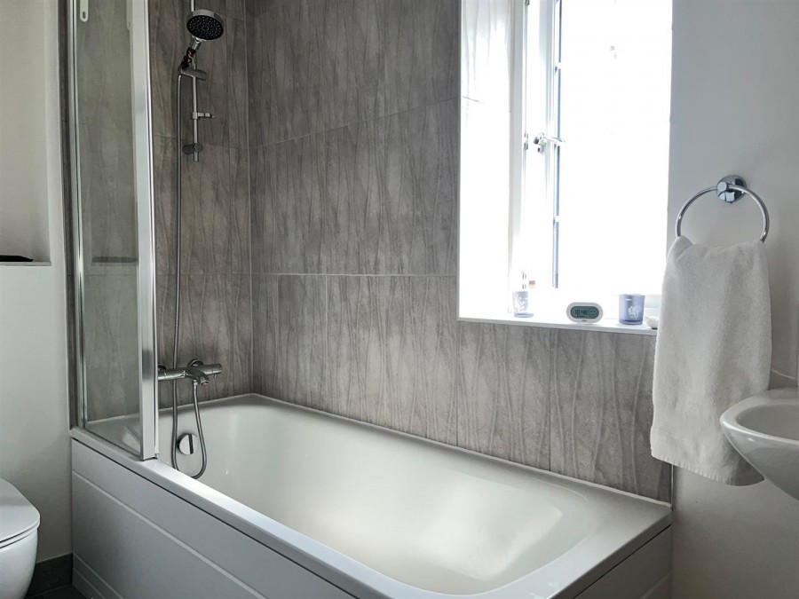 Images for Orchard Rise, Chard