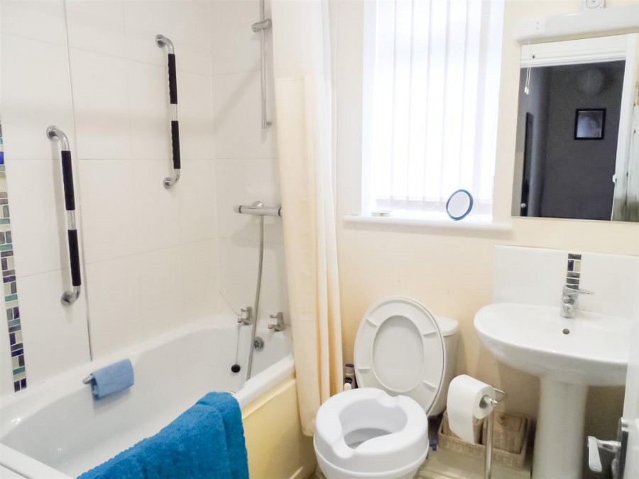 Images for Glynswood, Chard