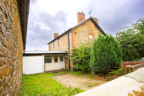 View Full Details for Stoke Abbott