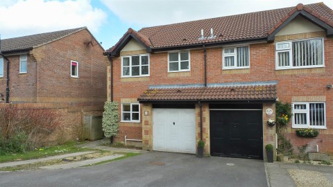 View Full Details for Bonds Close, Chard