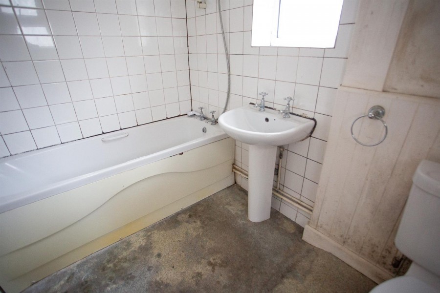 Images for Cambridge Street, Chard