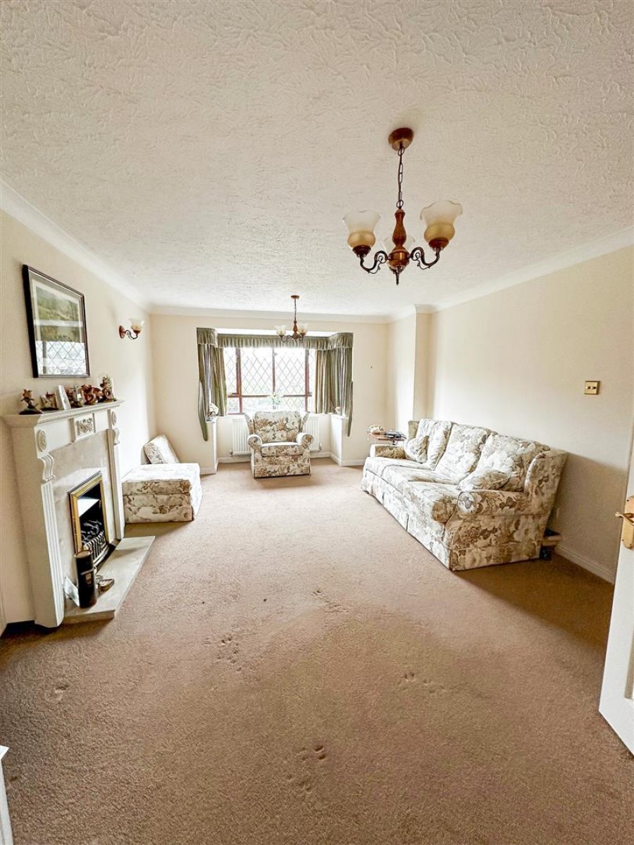 Images for Toms Close, Chard