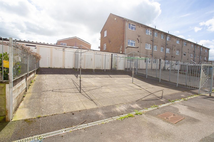 Images for Henson Park, Chard