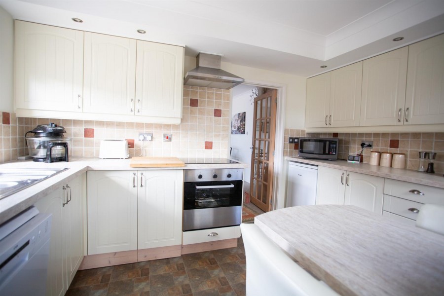 Images for King Cuthred Close, Chard