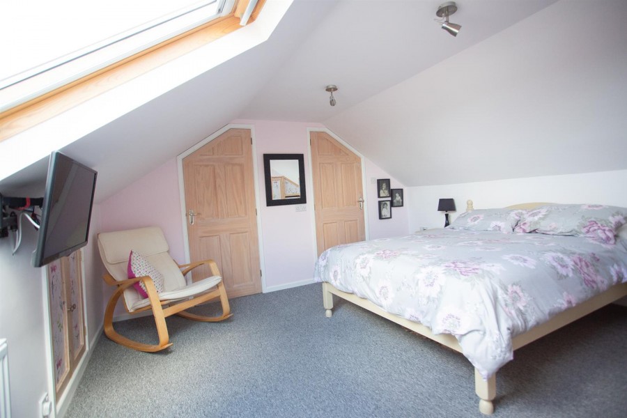 Images for King Cuthred Close, Chard