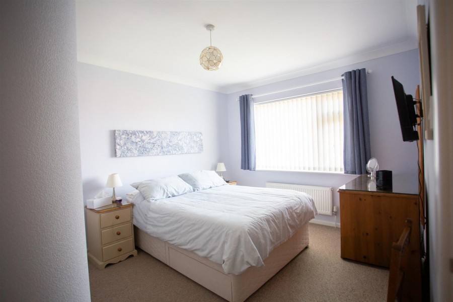 Images for King Cuthred Close, Chard