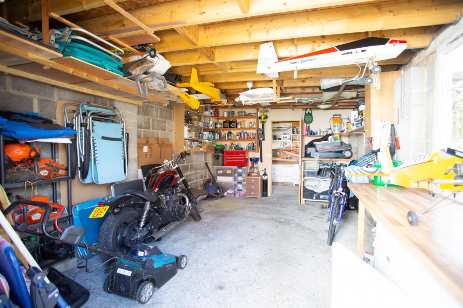 Images for King Cuthred Close, Chard