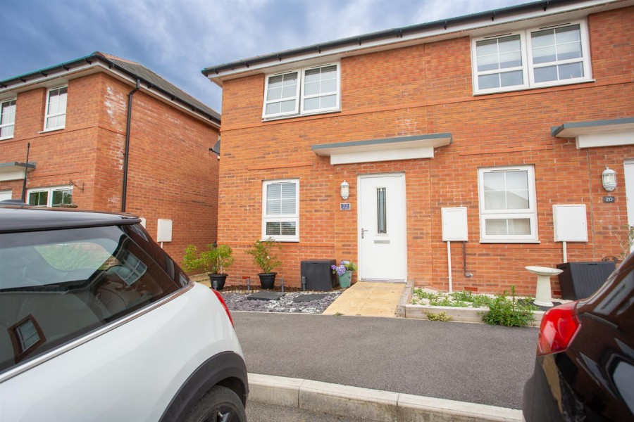Images for Honeycombe Vale, Chard