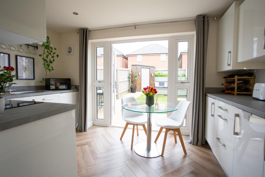 Images for Honeycombe Vale, Chard