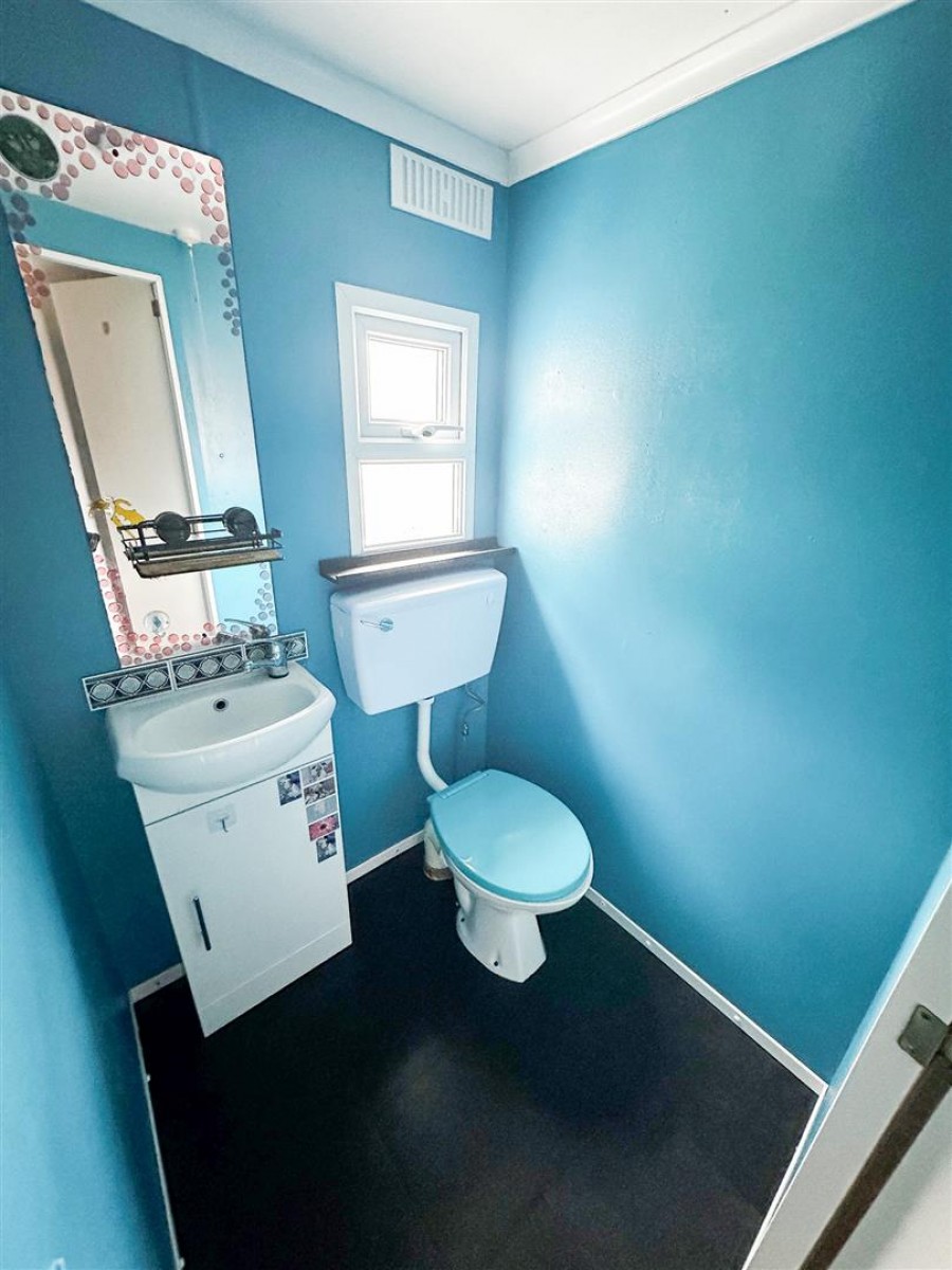 Images for Howley, Chard