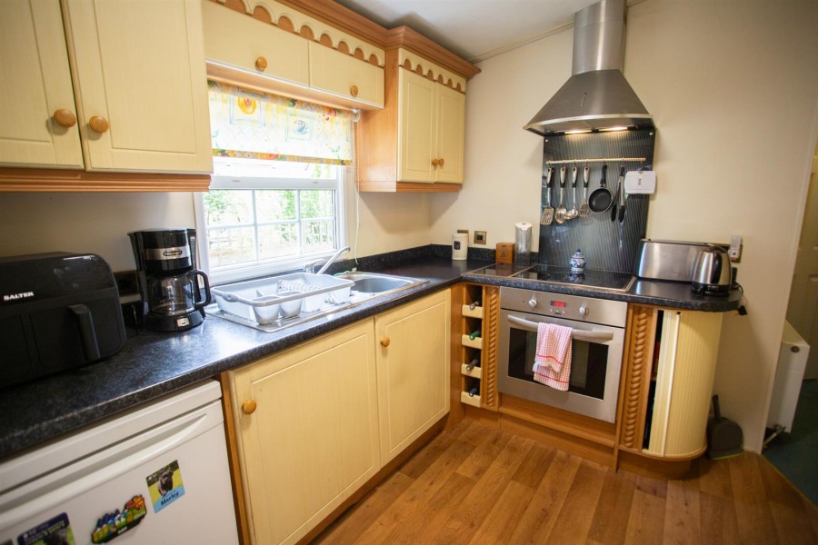Images for Turnpike Caravan Park, Howley, Chard
