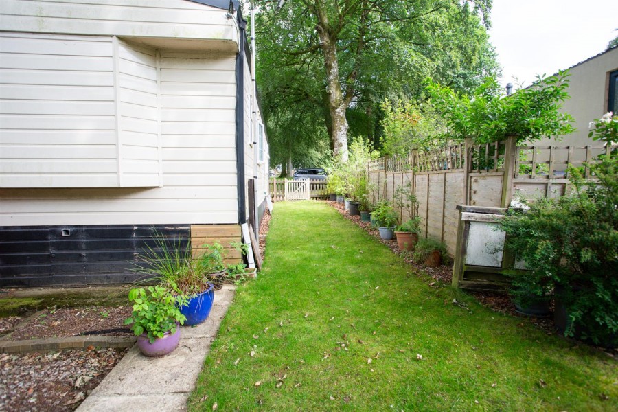 Images for Turnpike Caravan Park, Howley, Chard