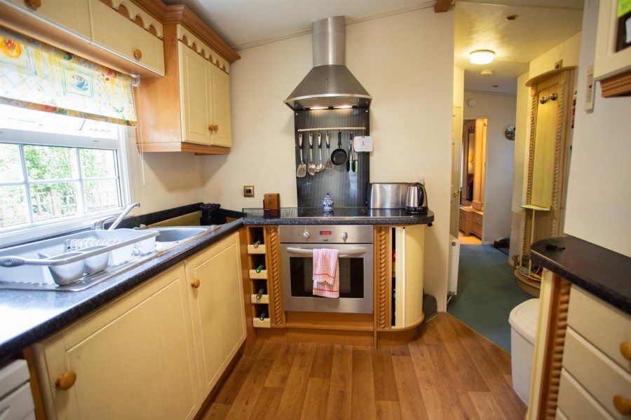 Images for Turnpike Caravan Park, Howley, Chard