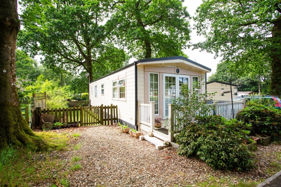 Images for Turnpike Caravan Park, Howley, Chard