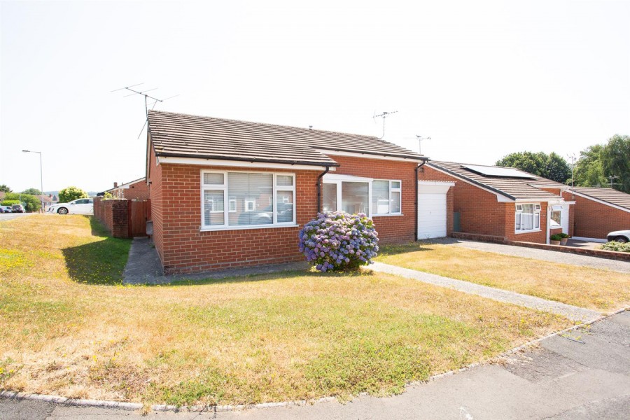 Images for Oak End Way, Chard