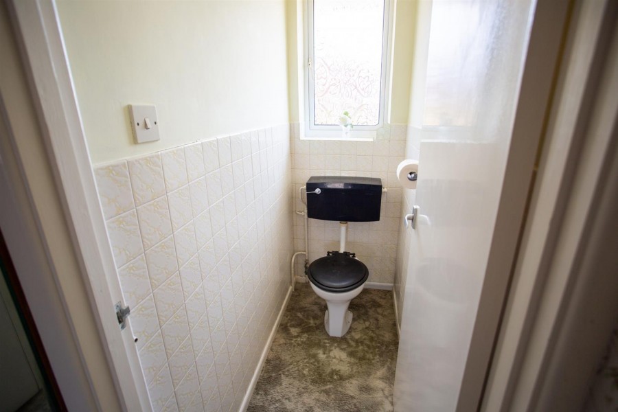 Images for Oak End Way, Chard