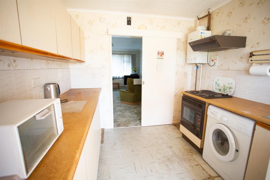 Images for Oak End Way, Chard