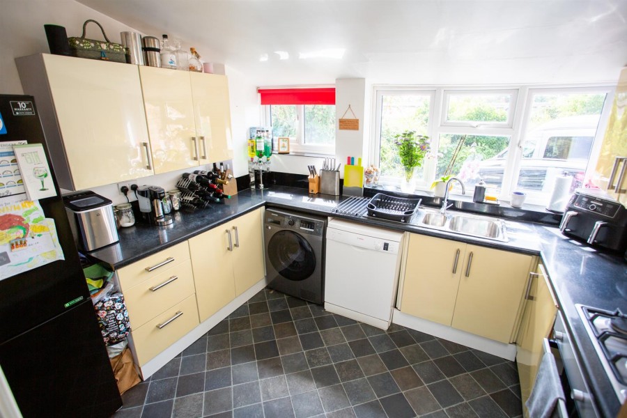 Images for Helliers Road, Chard