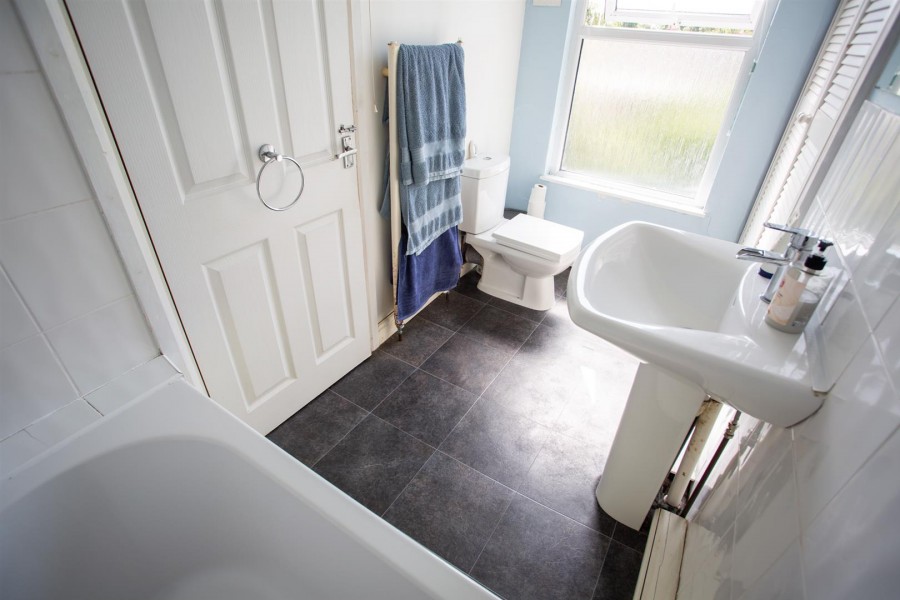 Images for Helliers Road, Chard
